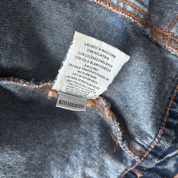 ELTON JOHN DENIM COTTON 2019 CONCERT TOUR JACKET. SIZE LARGE. GREAT CONDITION. - Picture 9 of 10